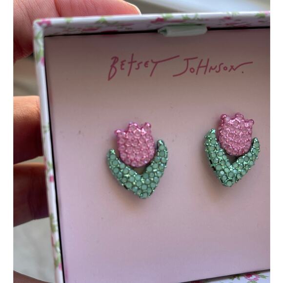 Betsey Johnson Hop To It Tulip Studs Pink Earrings NEW Flower Spring - Picture 3 of 11